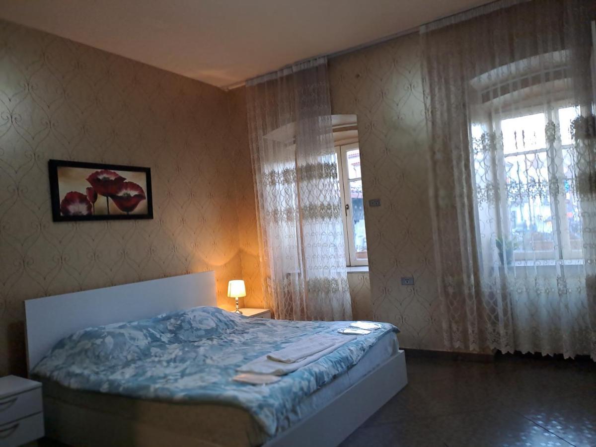 Hotel 6 Old Tbilisi Bagian luar foto