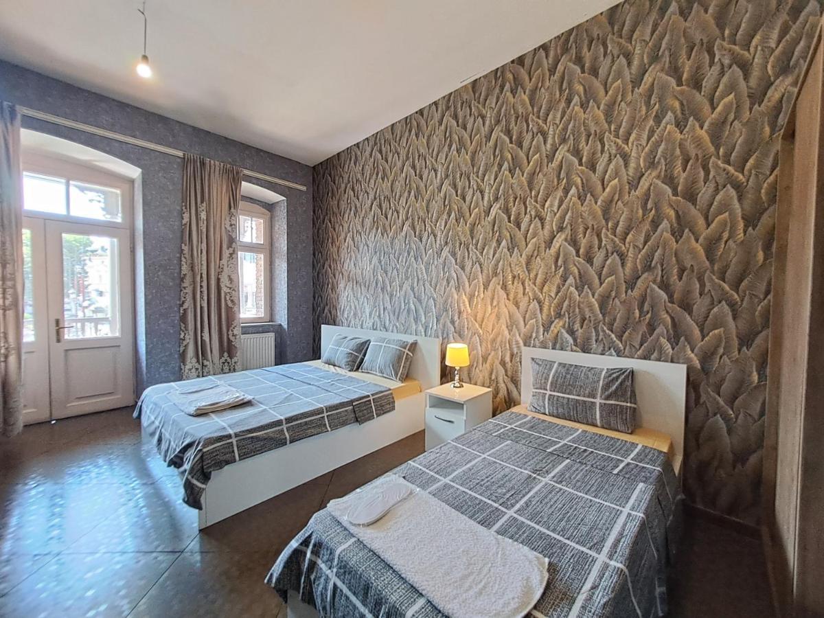 Hotel 6 Old Tbilisi Bagian luar foto